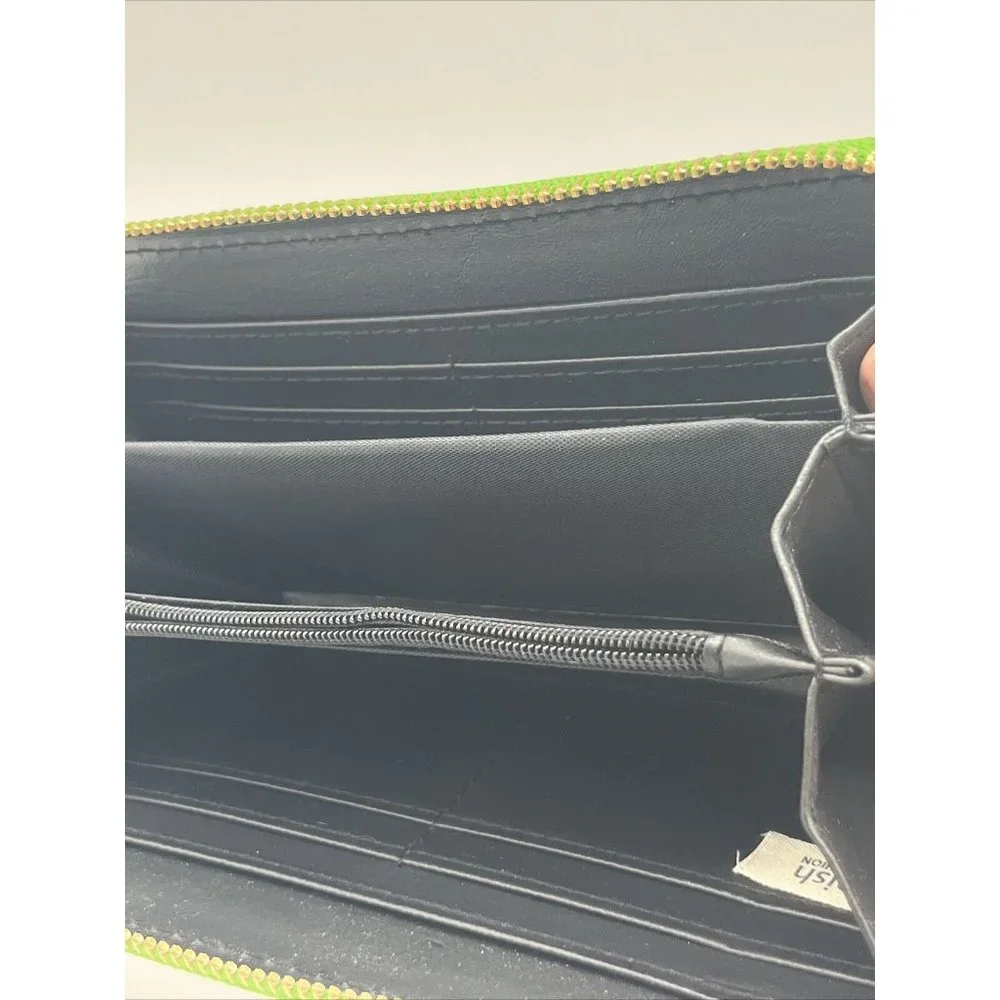 womens wallet Green and White floral & Pineapples by Heimish Atlantic Fashion. - Picture 4 of 11